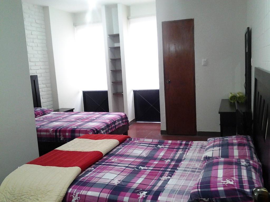 Hostal Casa Purpura Querétaro Zewnętrze zdjęcie